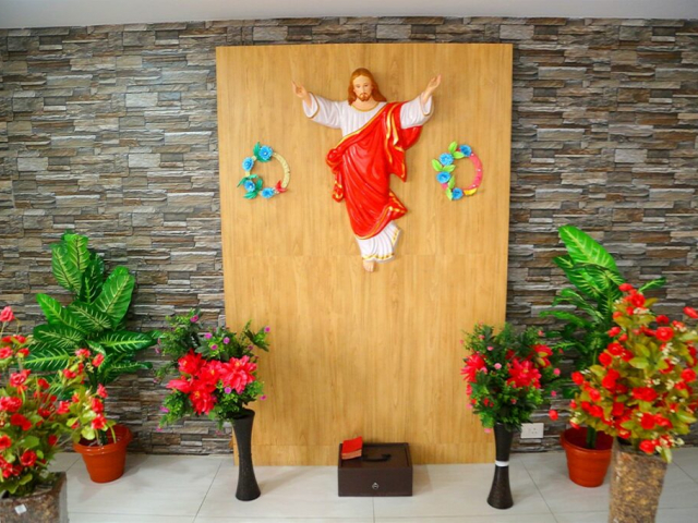 Hospital Chapel — Jesus Statue